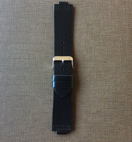 BLACK LEATHER STRAP